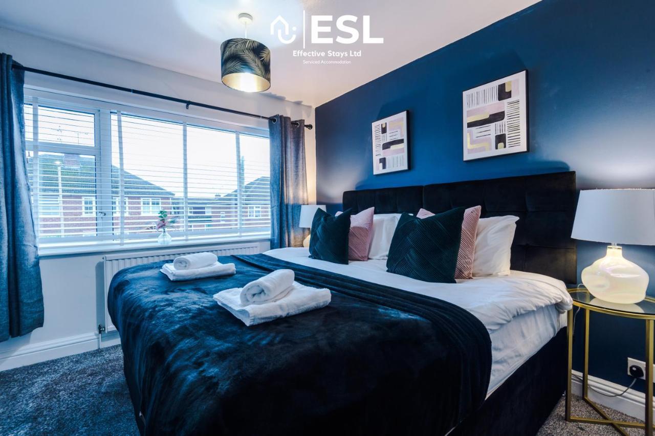 Open Plan - 3 Bedroom House - Garden And Outdoor Seating - Driveway Parking - Short Drive To City Centre Saughall Εξωτερικό φωτογραφία