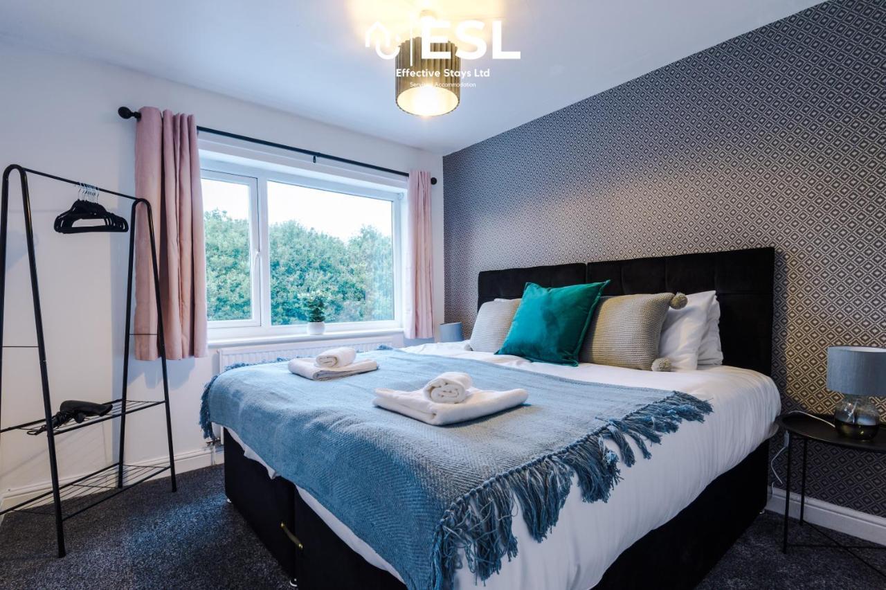 Open Plan - 3 Bedroom House - Garden And Outdoor Seating - Driveway Parking - Short Drive To City Centre Saughall Εξωτερικό φωτογραφία