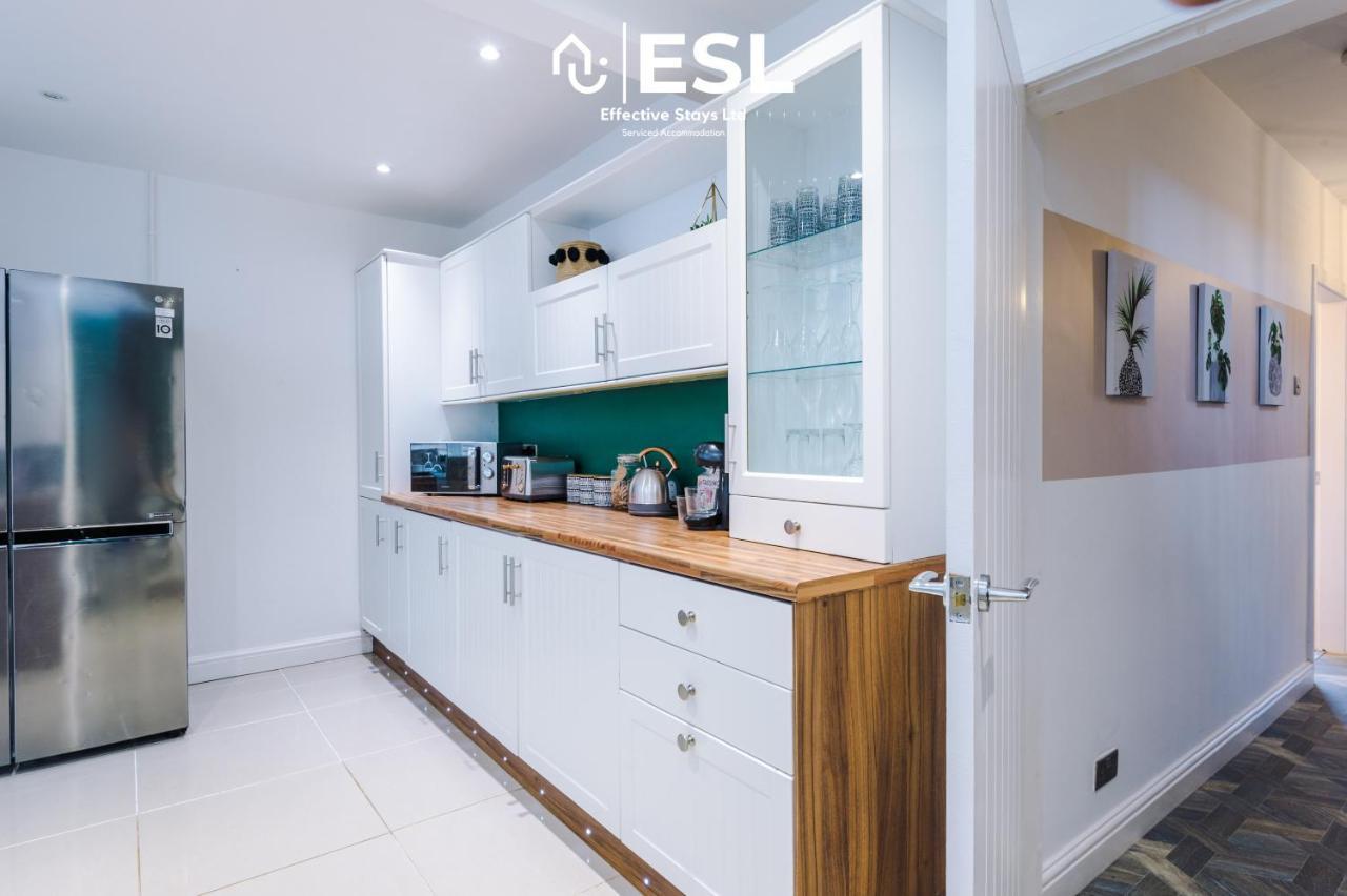 Open Plan - 3 Bedroom House - Garden And Outdoor Seating - Driveway Parking - Short Drive To City Centre Saughall Εξωτερικό φωτογραφία
