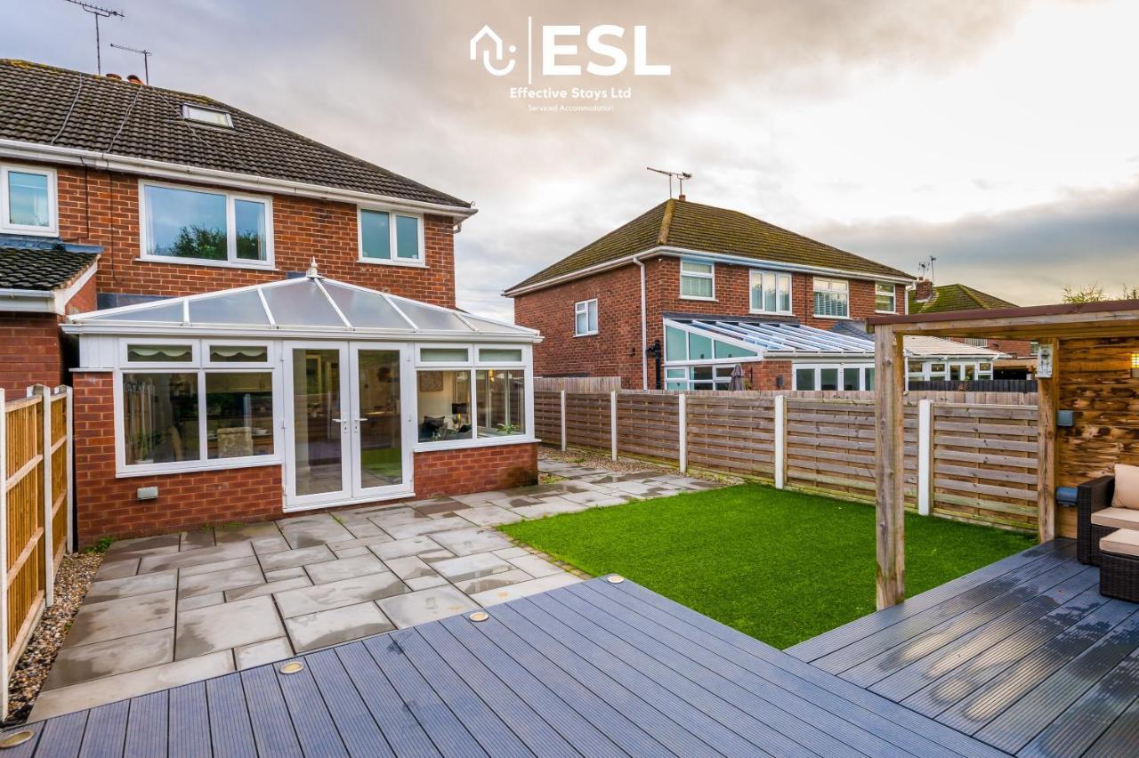 Open Plan - 3 Bedroom House - Garden And Outdoor Seating - Driveway Parking - Short Drive To City Centre Saughall Εξωτερικό φωτογραφία