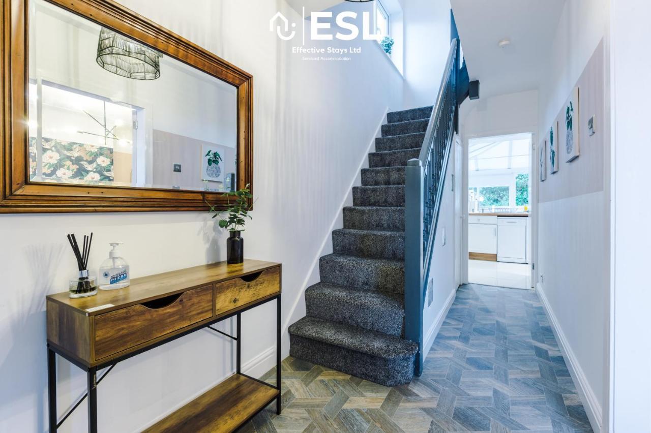 Open Plan - 3 Bedroom House - Garden And Outdoor Seating - Driveway Parking - Short Drive To City Centre Saughall Εξωτερικό φωτογραφία