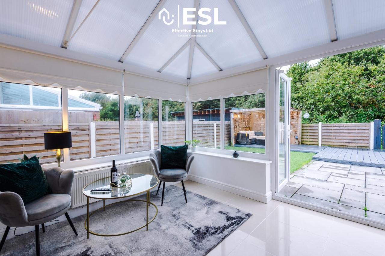 Open Plan - 3 Bedroom House - Garden And Outdoor Seating - Driveway Parking - Short Drive To City Centre Saughall Εξωτερικό φωτογραφία