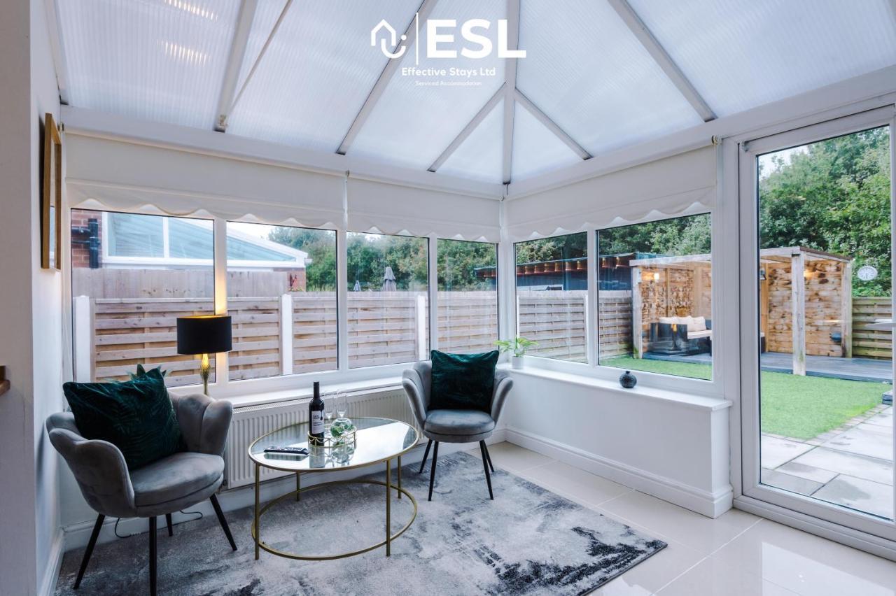 Open Plan - 3 Bedroom House - Garden And Outdoor Seating - Driveway Parking - Short Drive To City Centre Saughall Εξωτερικό φωτογραφία