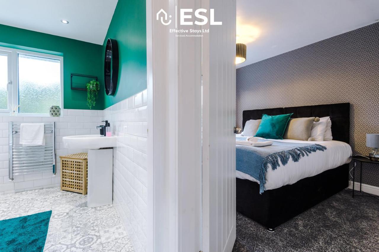 Open Plan - 3 Bedroom House - Garden And Outdoor Seating - Driveway Parking - Short Drive To City Centre Saughall Εξωτερικό φωτογραφία
